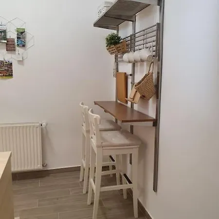 Andrea Belvarosaban *