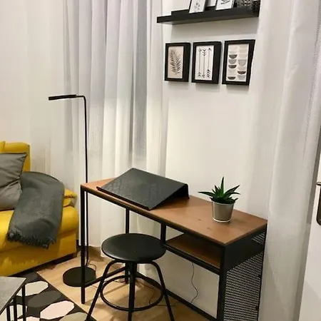 Appartement Andrea Belvarosaban